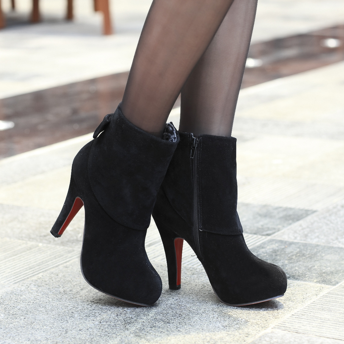 Fashionable High-heeled Boots on Luulla