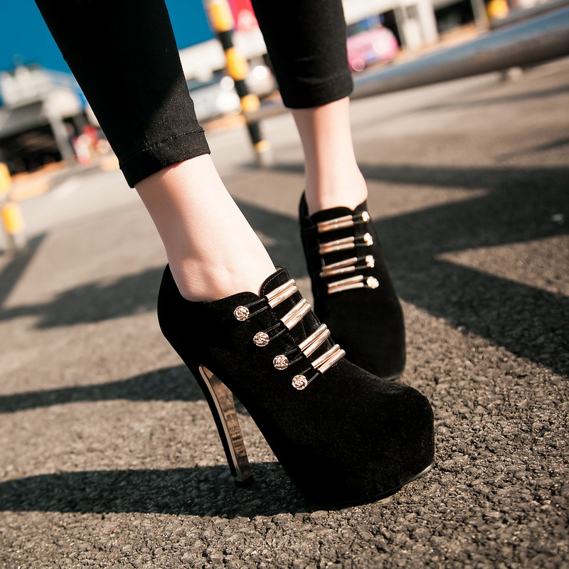 round toe high heel